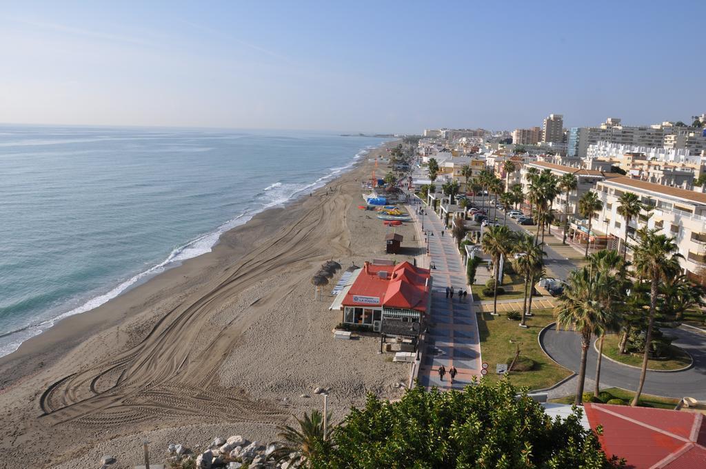 Studio Sea View Terrace توريمولينوس المظهر الخارجي الصورة